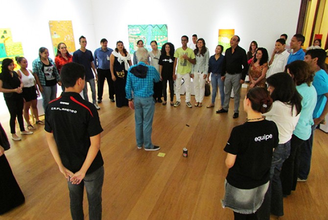 <i>Forum The Right to the City.</i> With the participation of the Oppressed Theater Company of Maré, Casa Daros, 2013. Photo: Program Art is Education team, Casa Daros.