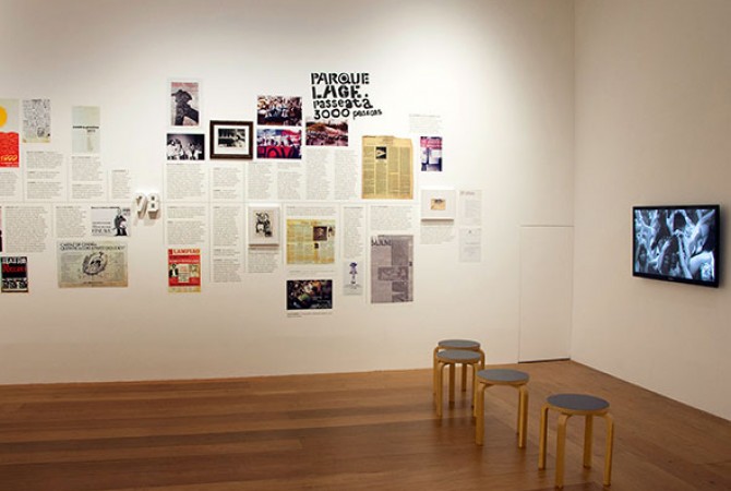 Fotos da instalação da exposição <em>Rubens Gerchman: Com a demissão no bolso</em>, 8 de agosto de 2014 – 8 de fevereiro de 2015, Casa Daros. Foto: Alline Ourique