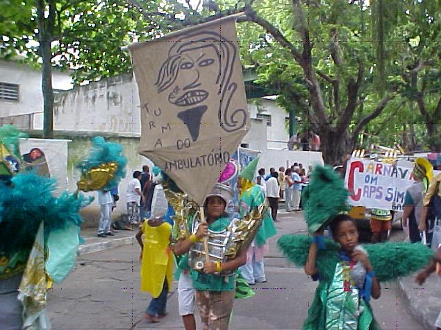 Desfile, 2002. Foto: Arquivo Loucura Suburbana