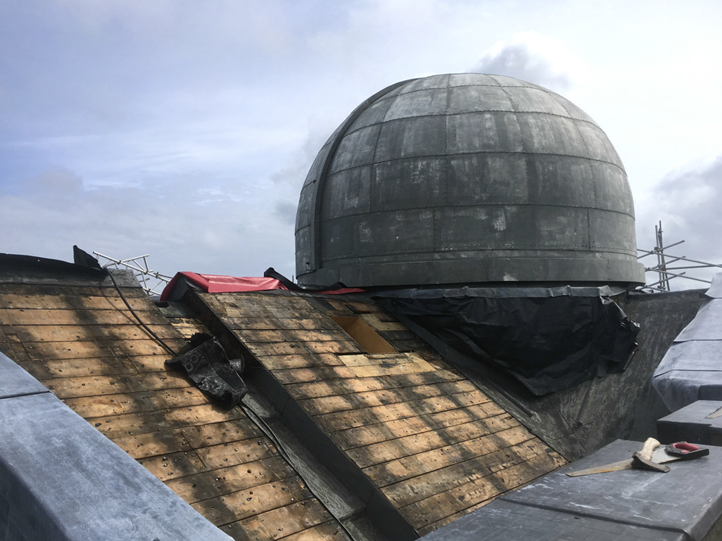 Fig 6 . O teto do City Observatory é restaurado, 2017.
