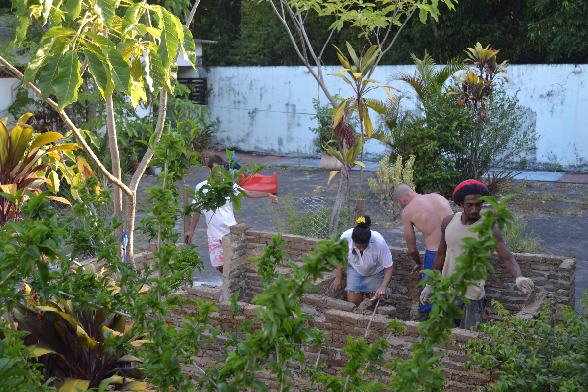 Daniel Murgel. Photos of the construction of the site-specific <I>Como fazer as paredes da minha casa</I> [How to Make the Walls of My House]. Artistic residency on the occasion of the exhibition Play curated by Marta Mestre and Fernanda Pequeno, mBrac, 2013.