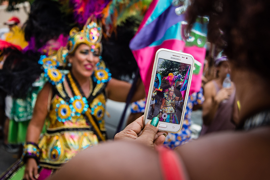 Image selection parades Bloco Loucura suburbana 2016 – 2018. Photos: Pâmela Perez.